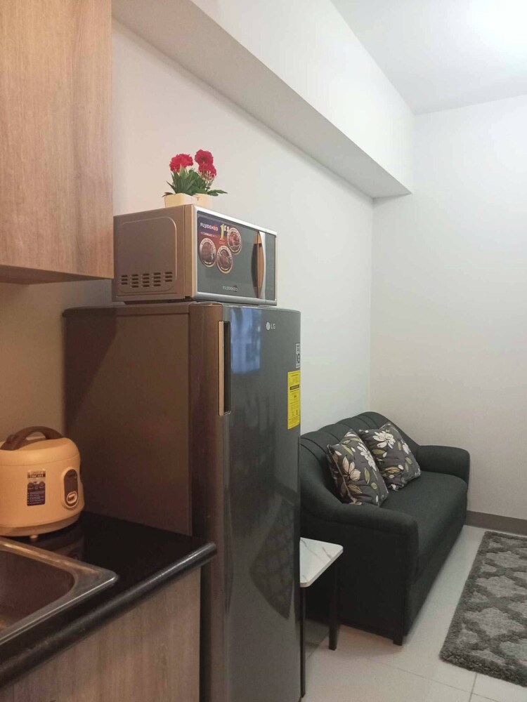 Luxurious Bayview 2BR Near MOA Picc CCP Free Wifi