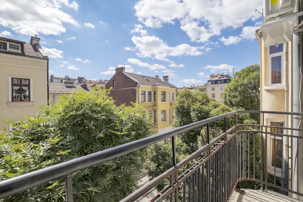 Stylish 2 BR Home in Center of Sofia