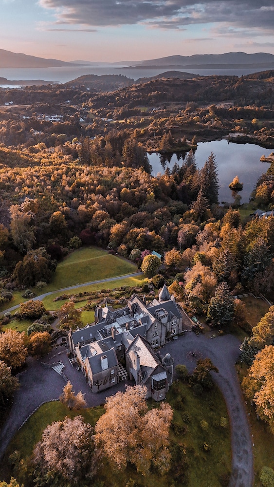 Glencruitten House