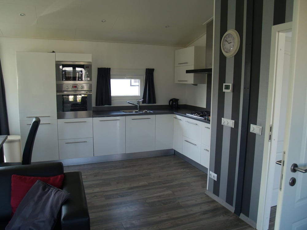 Well-kept Chalet not far From the Biesbosch