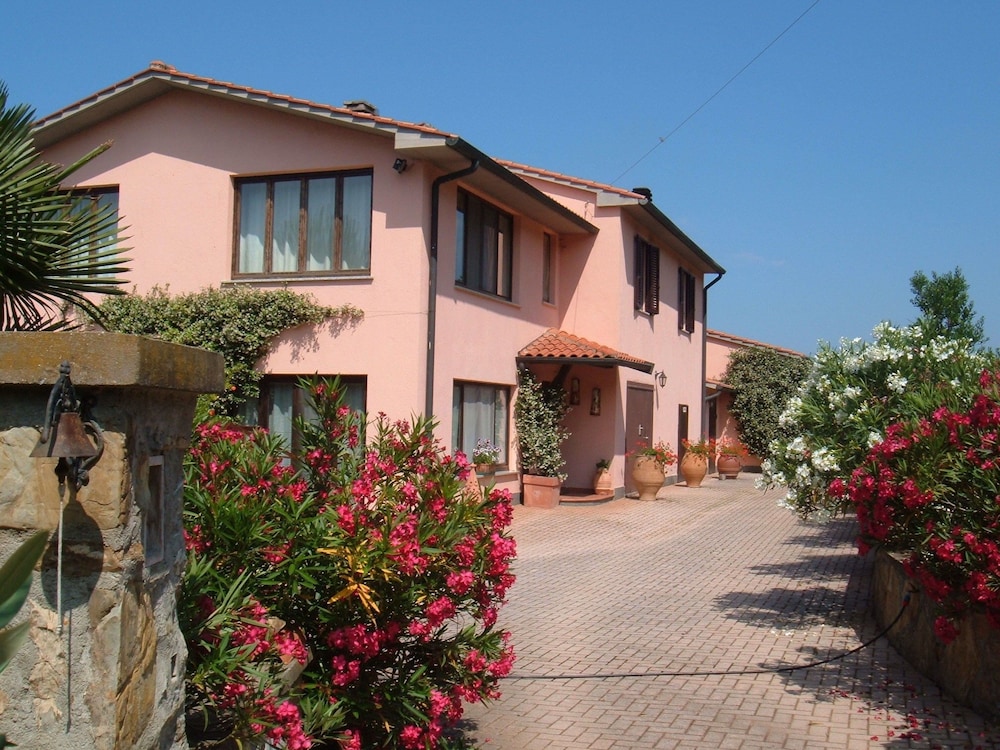 Borgognano Farm House