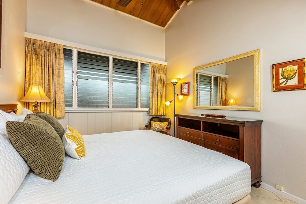 Hale Kai by Coldwell Banker Island Vacations