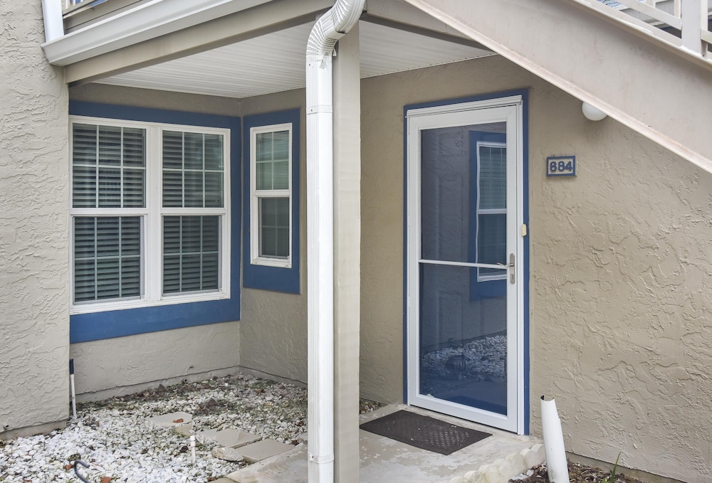 Ground Floor Sun Beach Club - Walking Distance to car Free Beach Sbc884 view 4