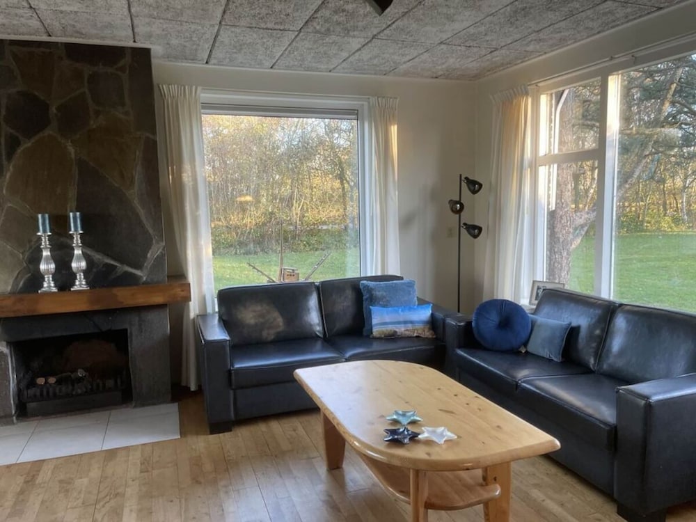 De Bocht Modern Retreat view 5