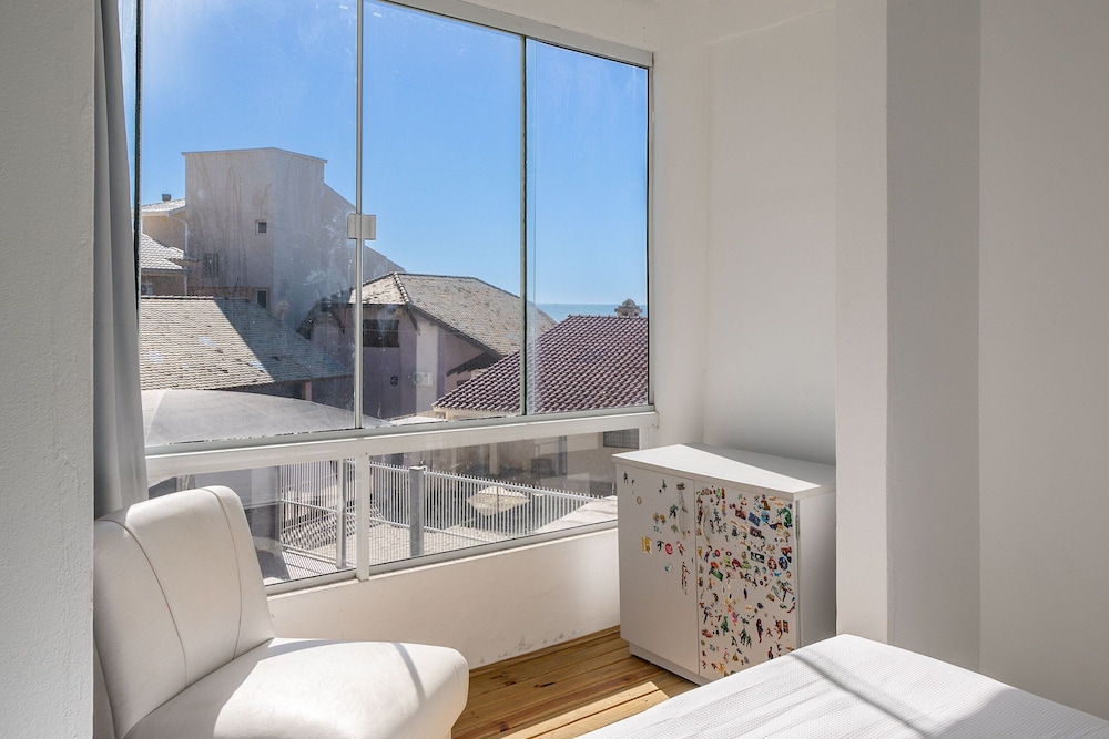 2BR apt W/suite 100m Bombas Beach Ror0001