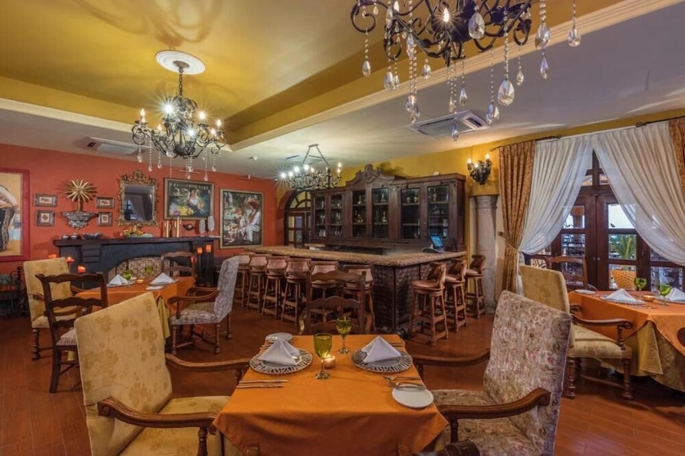 Hacienda Encantada