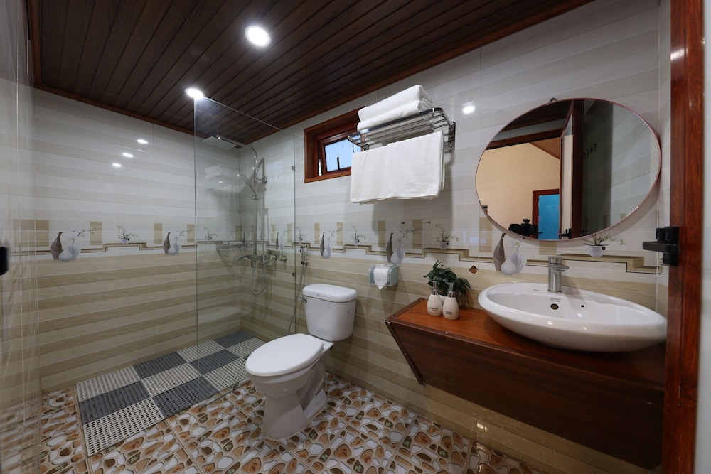 Cat Ba Serena Homestay And Swimming Pool