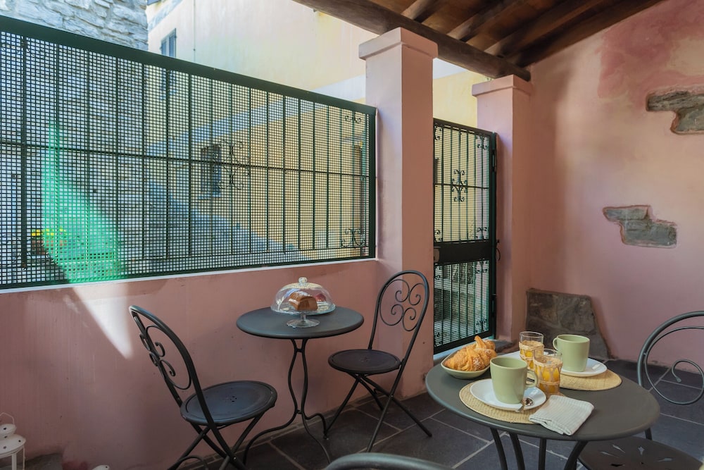 Emily's Holiday House - Authentic Lake Como by Rent all Como