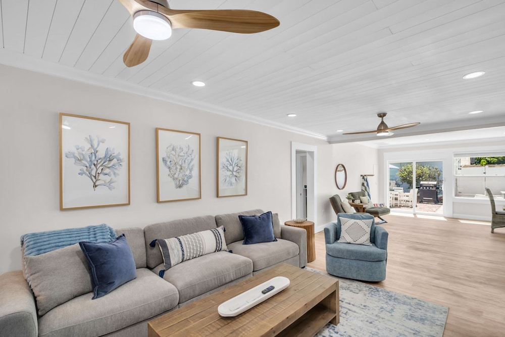 NEW Beach Envy 4BR Pool Spa Steps From Sand