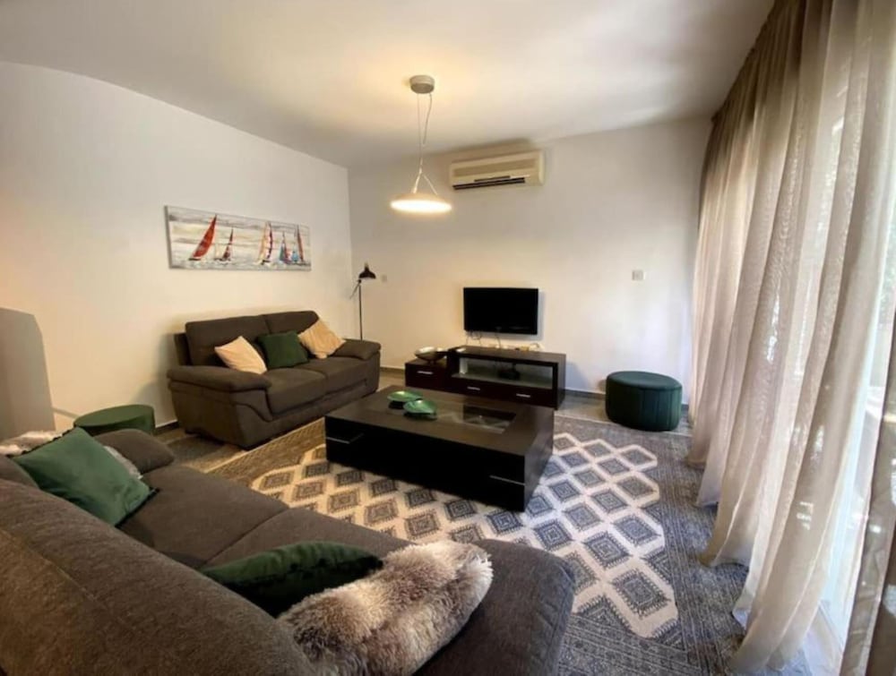 Pearl Villa in Agios Athanasios