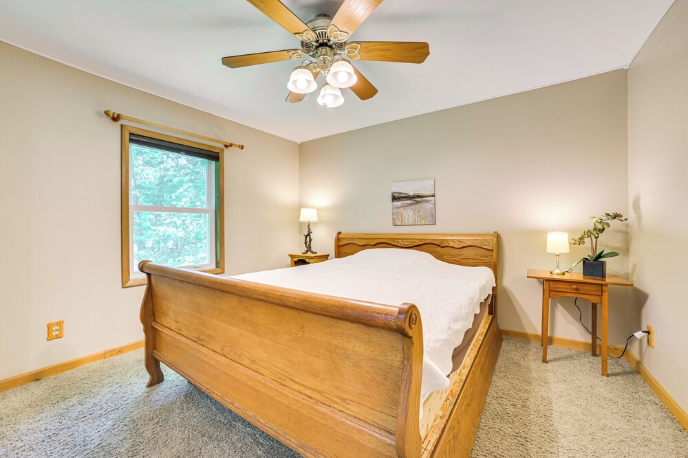 Dock Access + Nearby Beach: Higgins Lake Retreat!