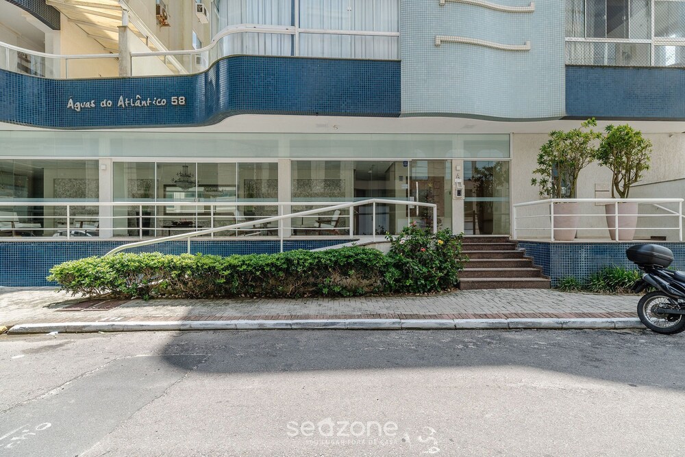 Seaview apt w/ BBQ 50m From Beach Att0602
