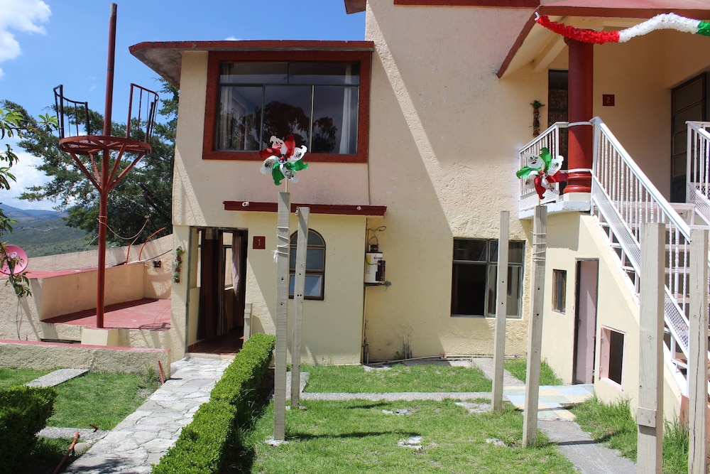 Pachuca Vacations - Finca Alfonso - Property Image 1