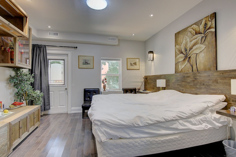 Spadina Guesthouse