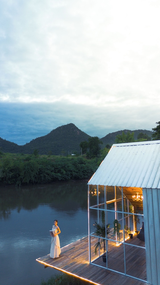 Purimantra River Kwai