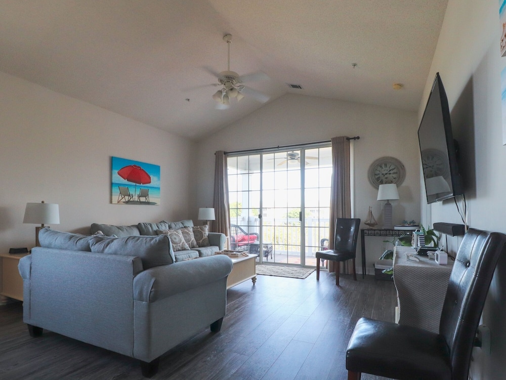 Ironwood #931 2 Bedroom Condo by RedAwning view 4