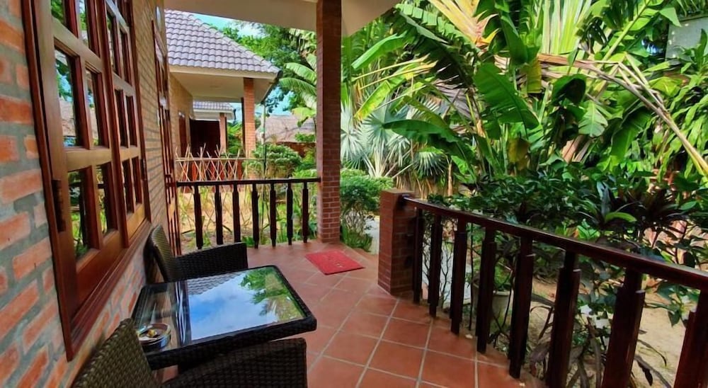 Rum Bungalow Resort Phu Quoc