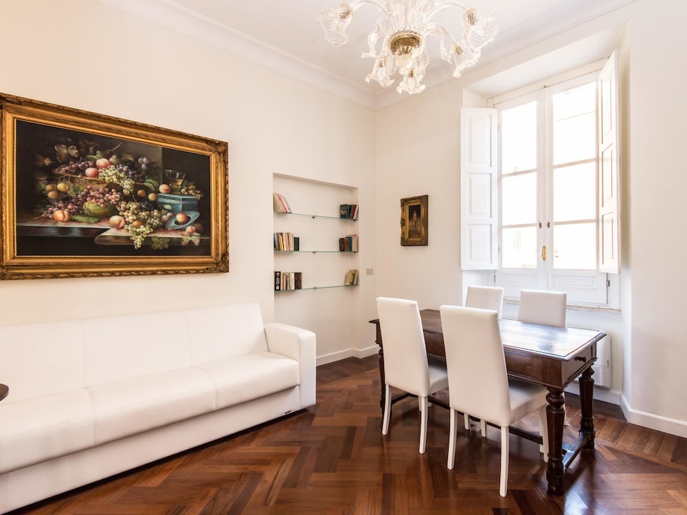 RSH Luxury Vatican Four Bedroom Apartment