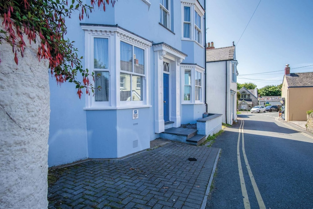 Sea Glass - 2 Bedroom Apartment - Manorbier