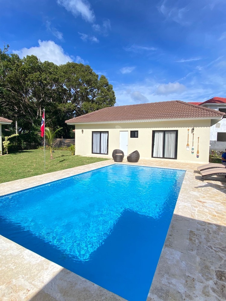 Luxury 5 Bedrooms Villa in Hispañola -sosua
