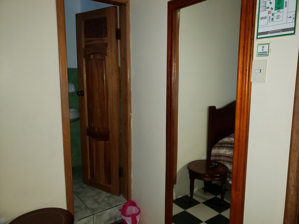 Hostal Monte Real