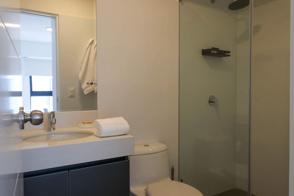 w Grandiose 2BR w Radiant Deco in Miraflores