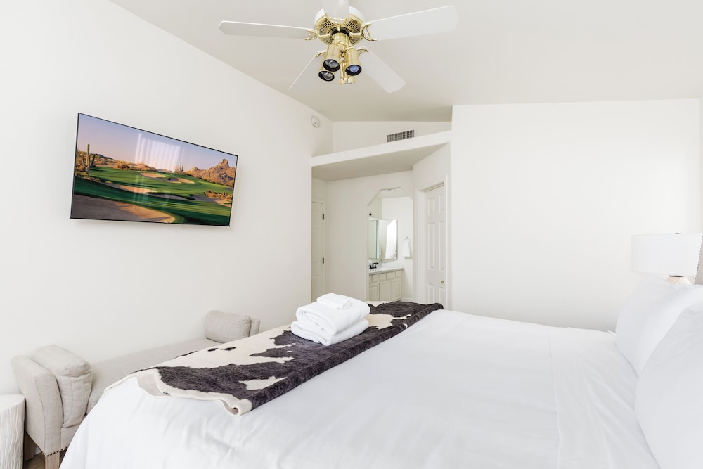 Western Hills-private Pool-putting Green-games & More!
