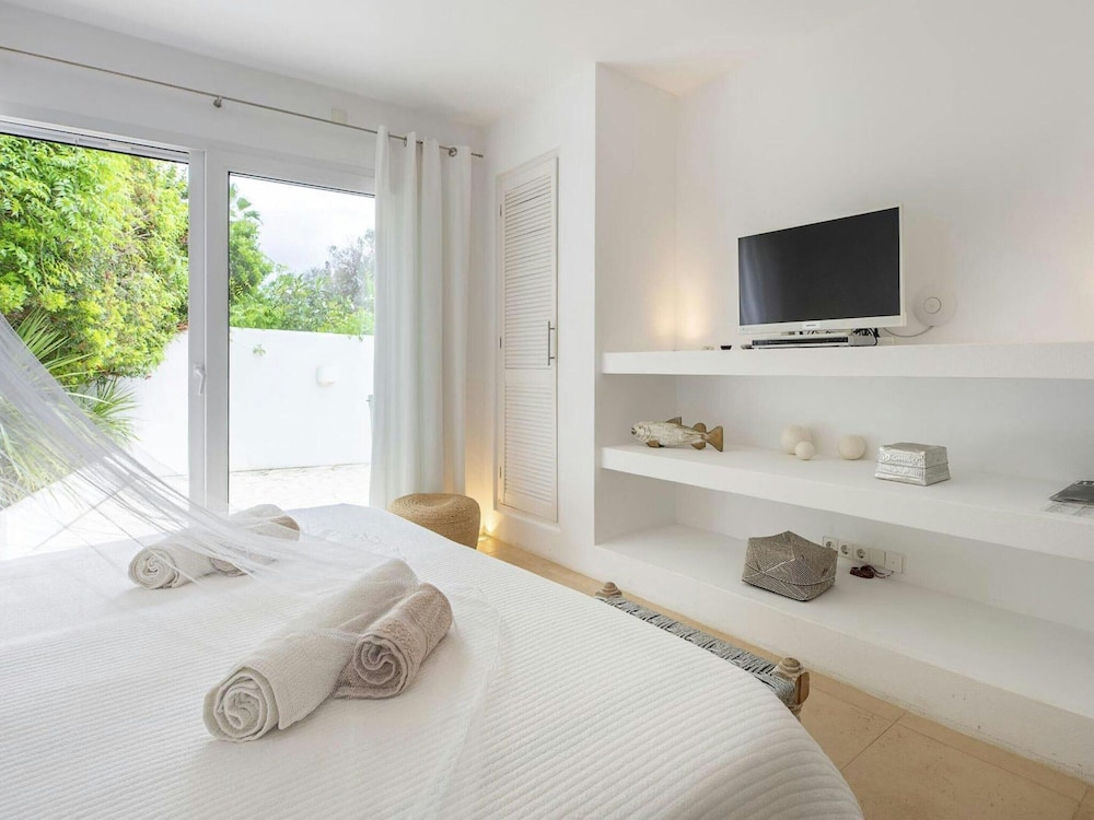 Holiday Home With Outdoor Barbecque