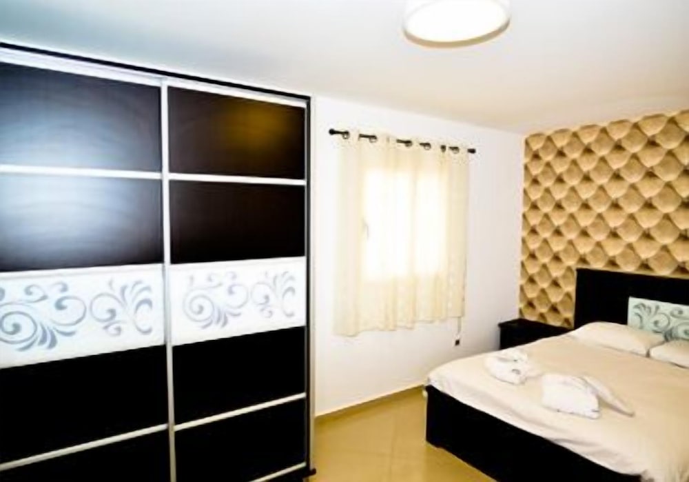 La Palmora Suites