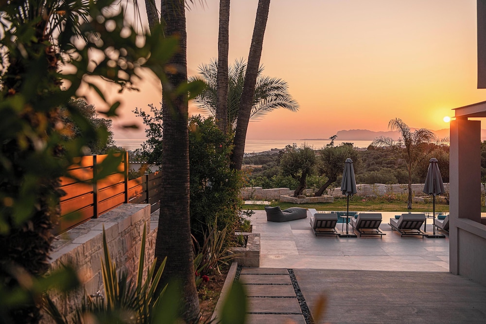 Kymélia Luxury Residences With Sea View