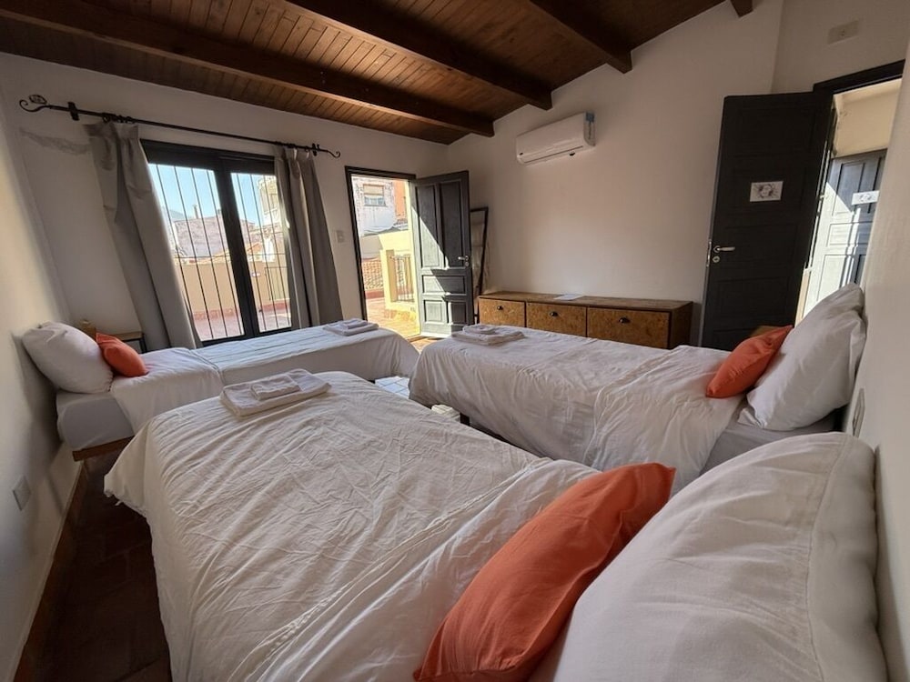 Clivias Hostel