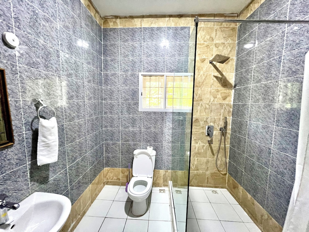 FURNISHED APARTMENTS