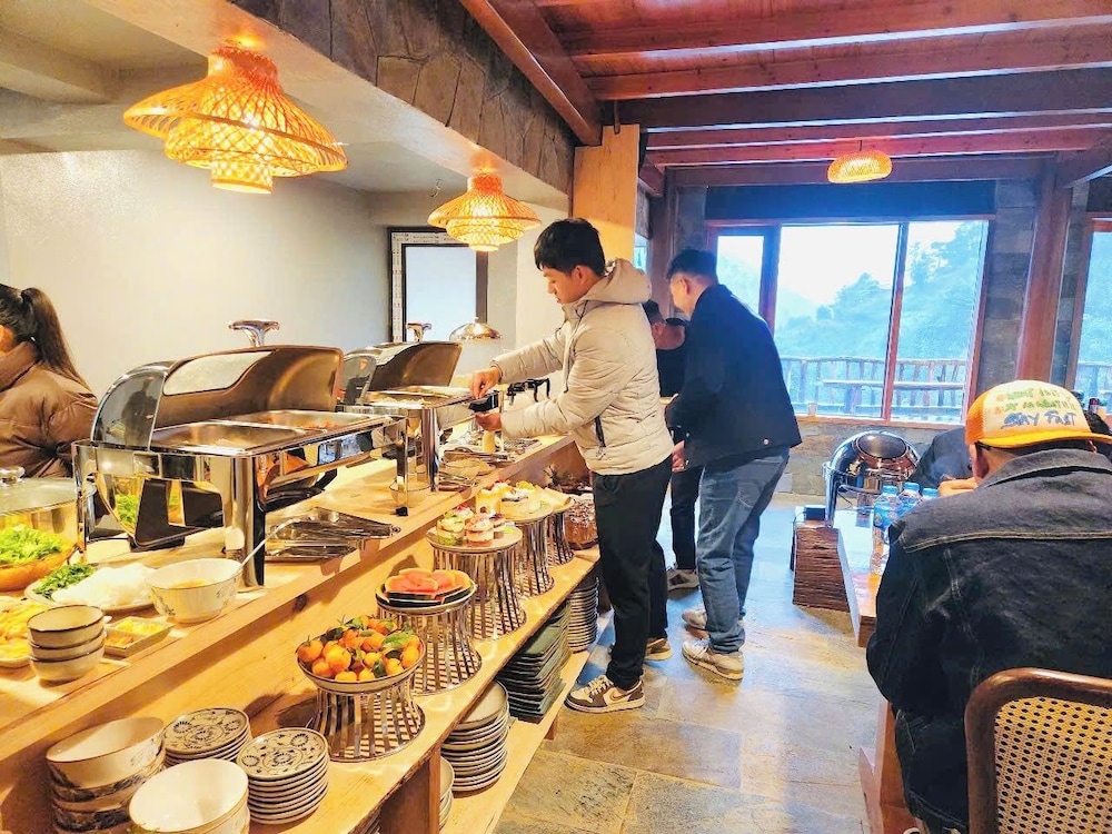 Tram Tau Eco Garden Resort & Hot spring