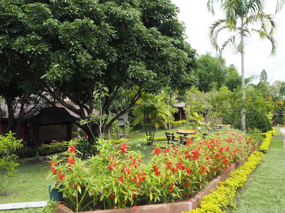 Mae Rim Vacations - Ban Rai Tin Thai Ngarm Eco Lodge - Property Image 5
