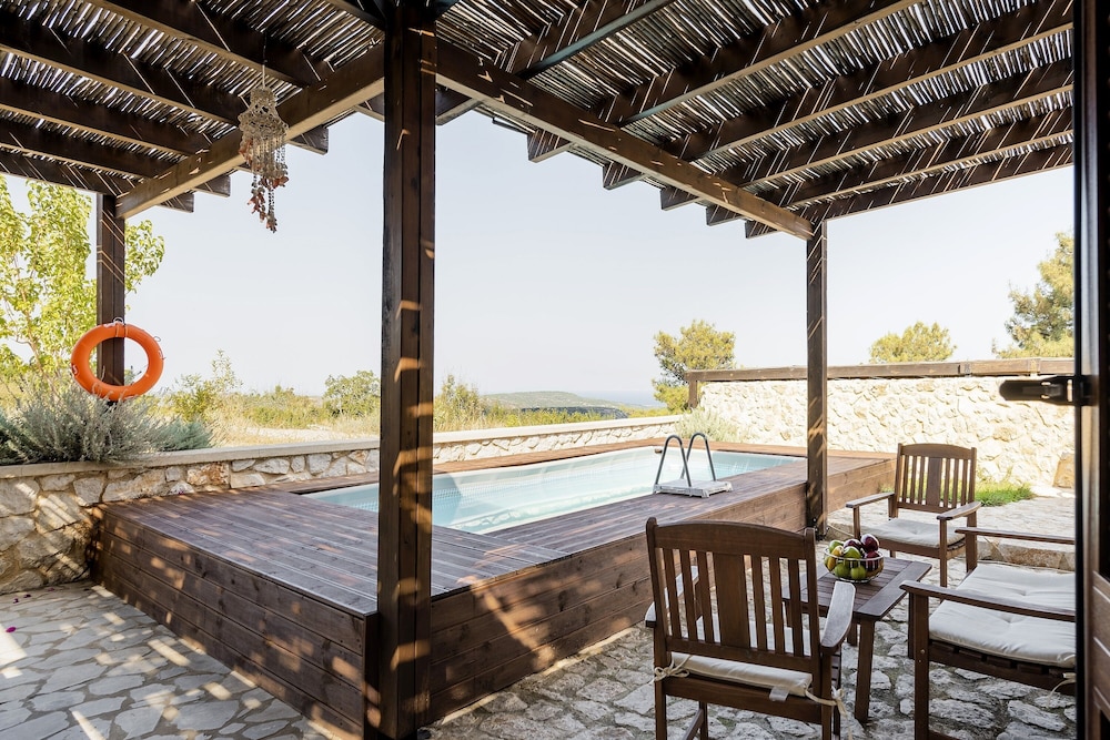 Salakos Villas