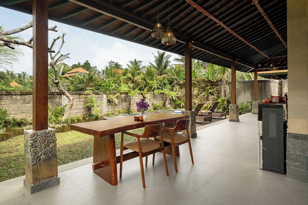 Agrapana Ubud Villa