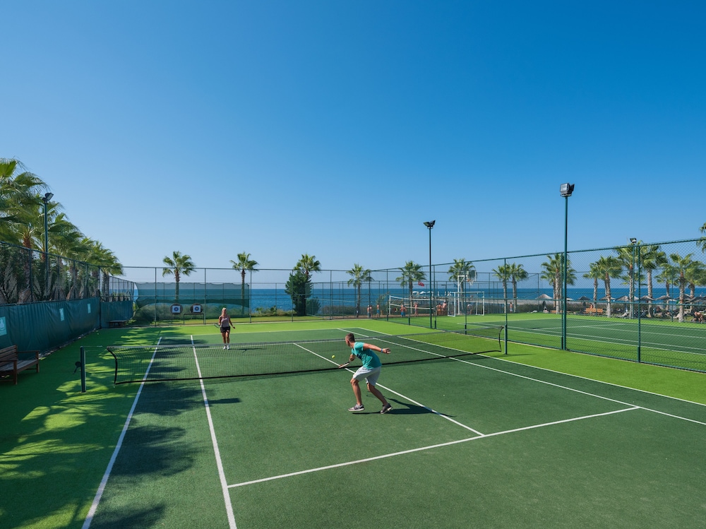 Rubi Platinum Spa Resort & Suites - All Inclusive