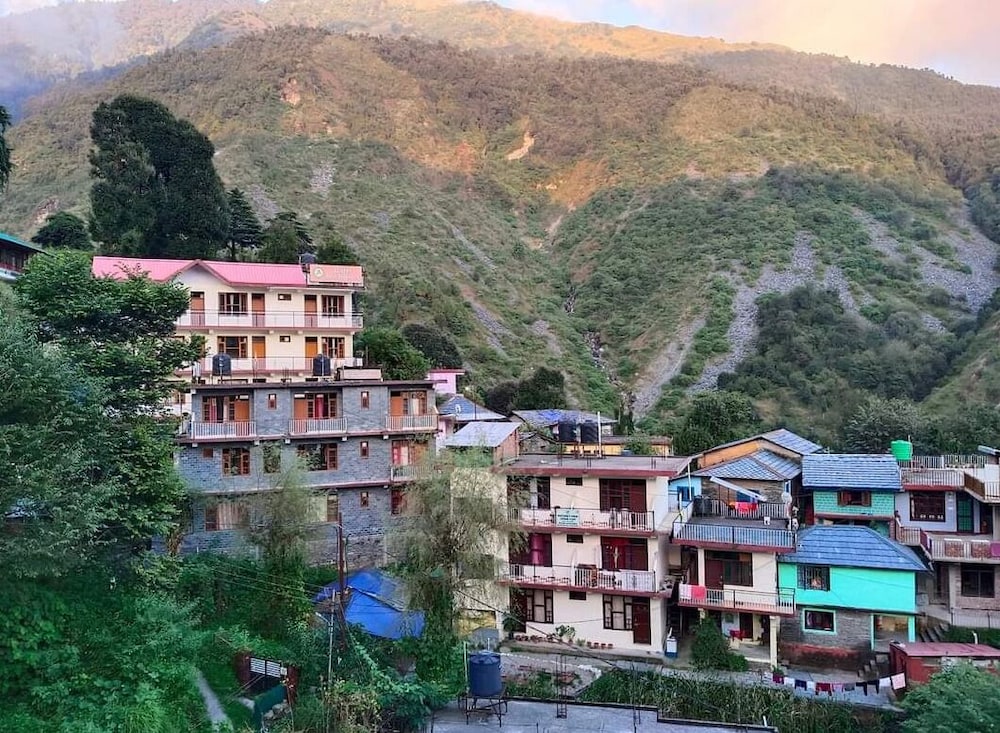 Hotel Anuj Regency