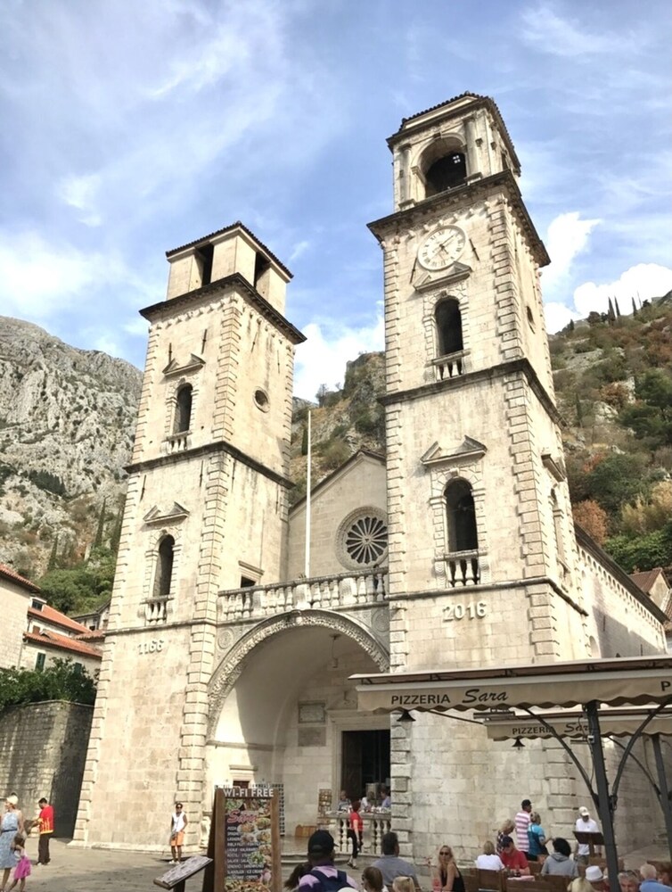 Photo 12