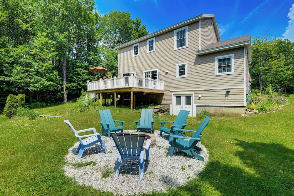 Adventure Meets Comfort: 6 Mi to Mount Snow! view 2