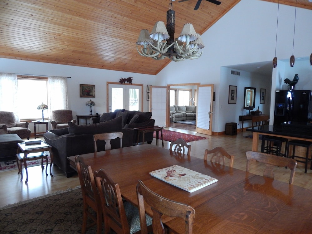 Galena Vacations - House on Lookout Trace - Property Image 1