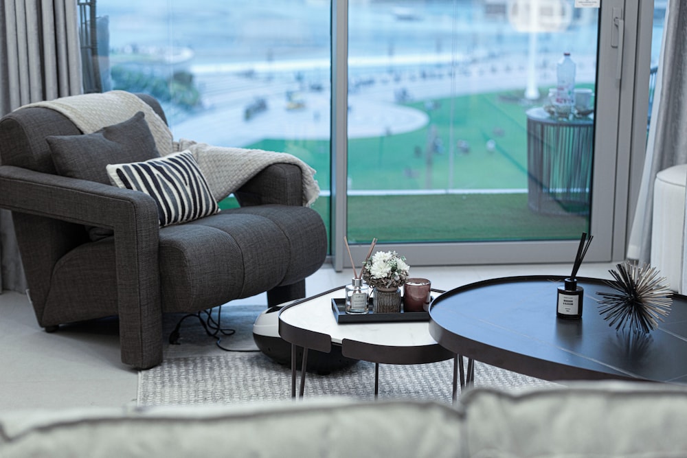 GOGOTO Burj & Fountain View Stay