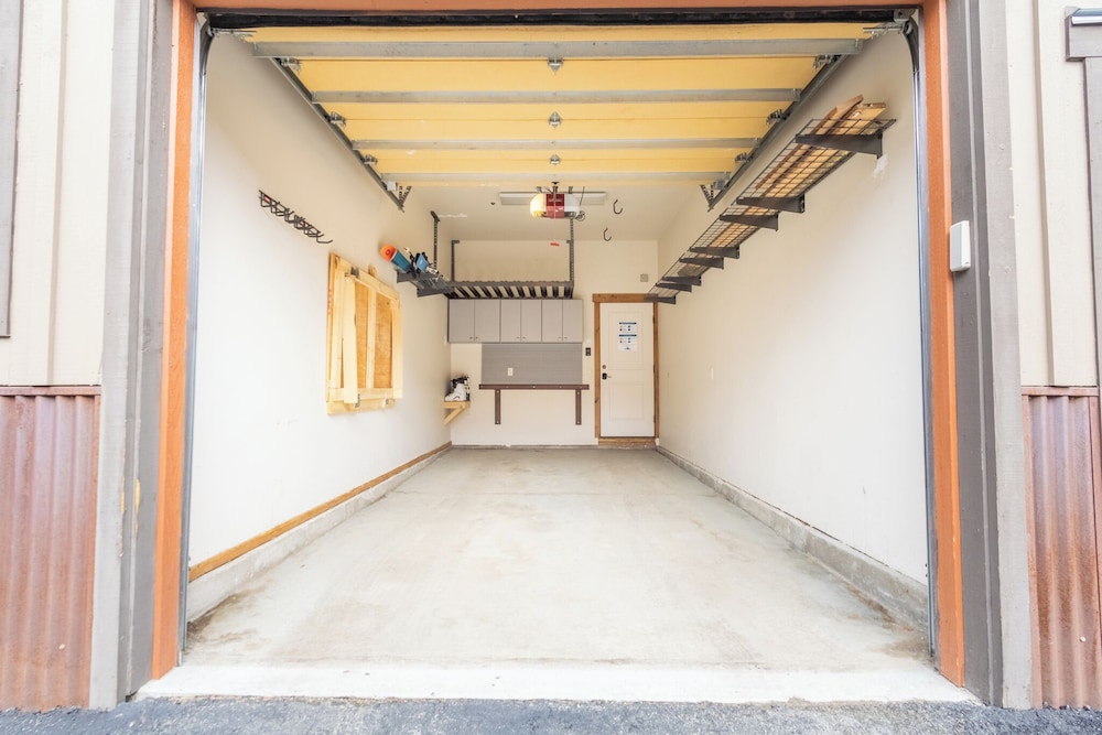 West Main Unit 102c