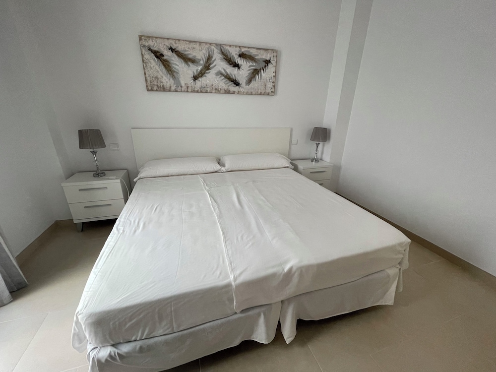 Apartamentos Royal Suites by Croma