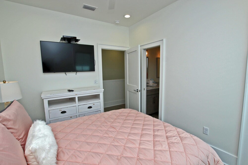 West Side Cottages B view 3