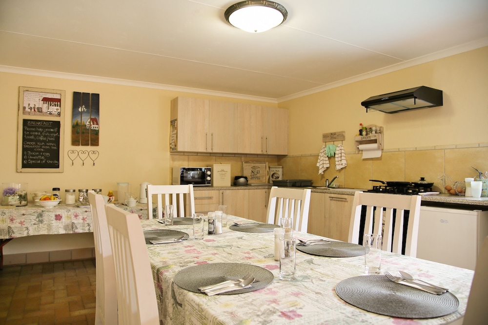 35 Kelkiewyn Bed & Breakfast