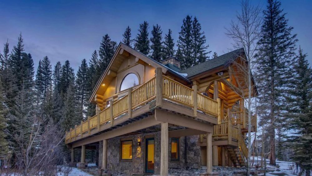 Breck_clifton_lodge