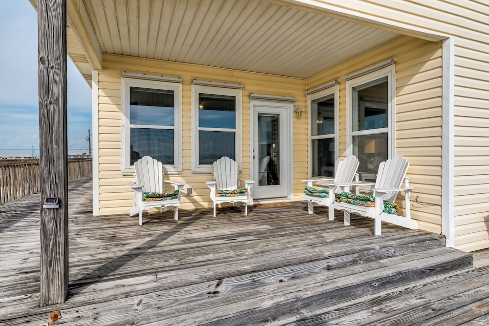 Surfside - 2431 Bienville 4 Bedroom Home by RedAwning