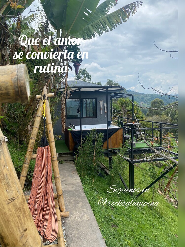 Rocksglamping