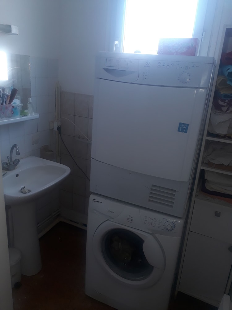 Chambres dans appartement en Perpignan — bathroom